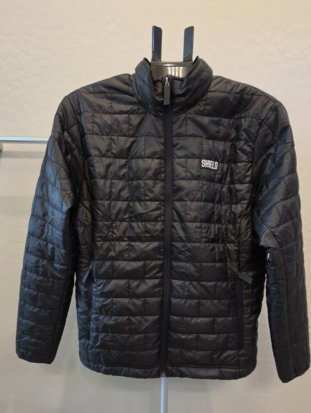 Men's Shield Black Lightweight Quilted Puffer Jacket